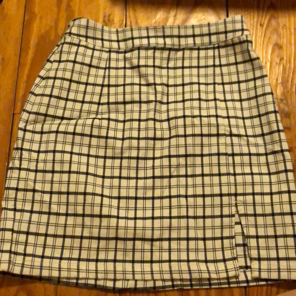 Garage Skirt